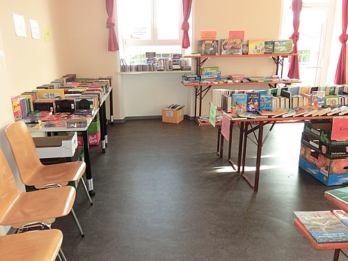 2014_10_18_flohmarkt_aufbau (5).JPG